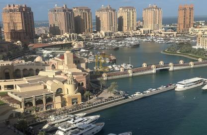 Apartment - 1 Bedroom - 2 Bathrooms for rent in West Porto Drive - Porto Arabia - The Pearl Island - Doha