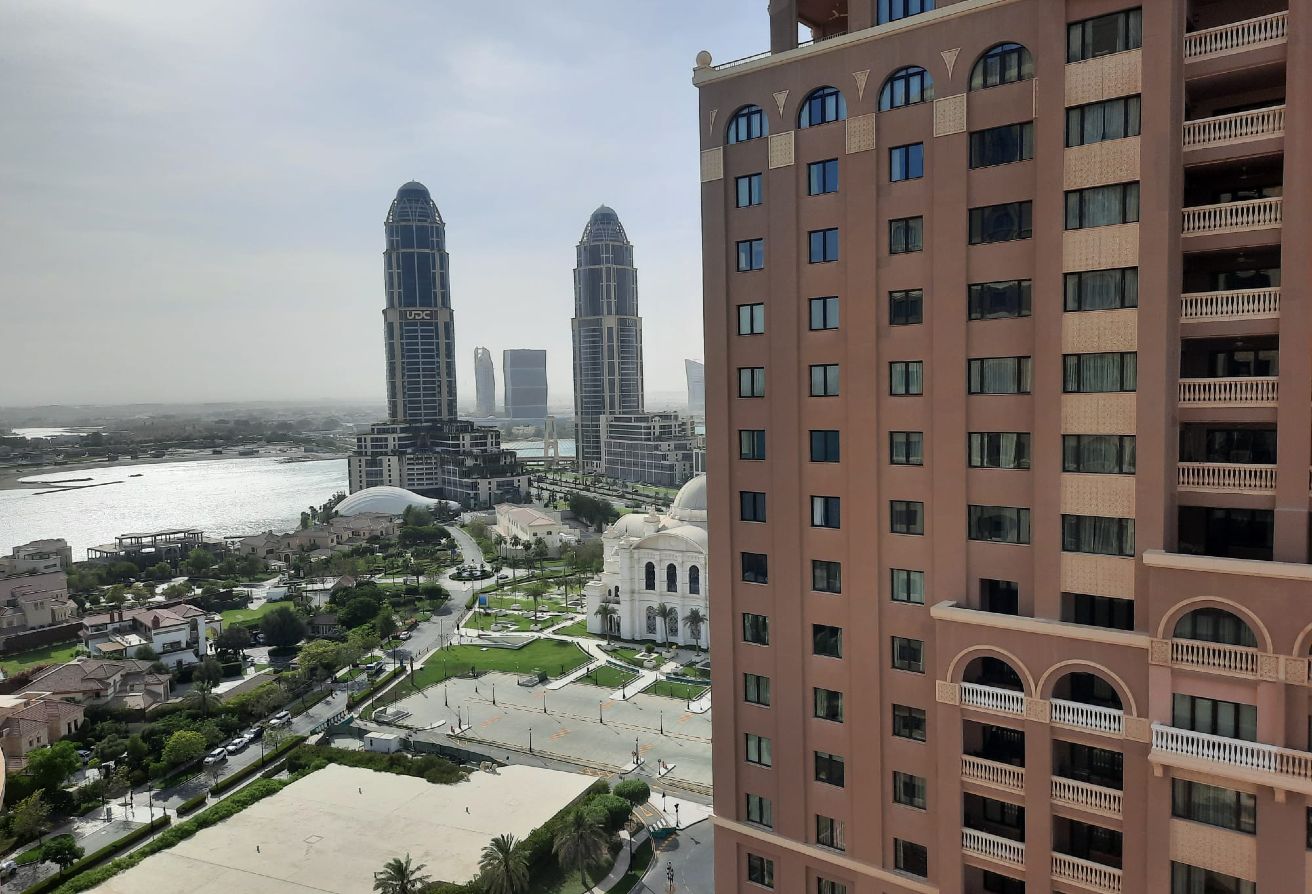 Furnished 1BR Porto Arabia | 109 sqm | QAR 7,000 thumbnail 10