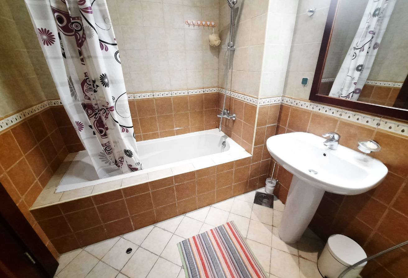 Furnished 1BR Porto Arabia | 109 sqm | QAR 7,000 thumbnail 9
