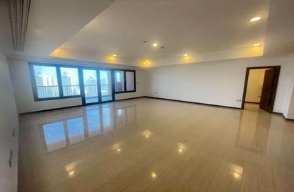 Apartment - 4 Bedrooms - 4 Bathrooms for rent in West Porto Drive - Porto Arabia - The Pearl Island - Doha