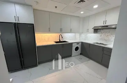 Apartment - 2 Bedrooms - 3 Bathrooms for rent in East Porto Drive - Porto Arabia - The Pearl Island - Doha