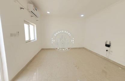 Villa - Studio - 1 Bathroom for rent in Muraikh - AlMuraikh - Doha