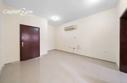 شقة - 1 حمام للايجار في شارع المطار القديم - طريق المطار القديم - الدوحة