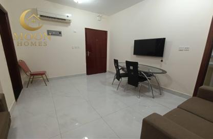 Apartment - 1 Bedroom - 1 Bathroom for rent in Umm Ghwailina Comm - Umm Ghuwalina - Umm Ghuwailina - Doha