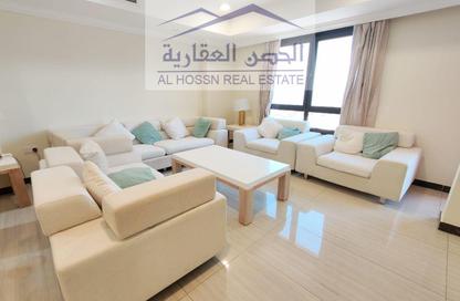 Apartment - 2 Bedrooms - 2 Bathrooms for rent in Tuscan Tower - Porto Arabia - The Pearl Island - Doha