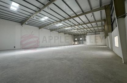 Warehouse - Studio - 4 Bathrooms for rent in Industrial Area 2 - Industrial Area - Industrial Area - Doha