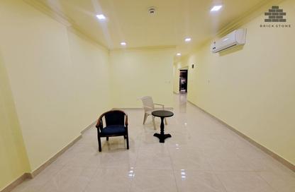 Apartment - 2 Bedrooms - 3 Bathrooms for rent in Al Nasr Street - Al Nasr - Doha