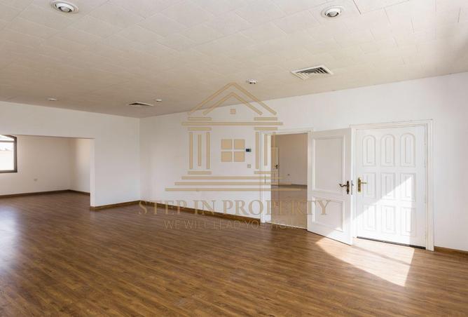 60557667 - Property Image 2