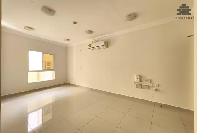 64201701 - Property Image 2