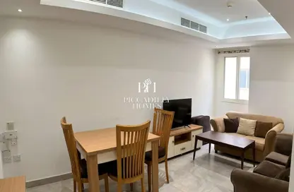 Apartment - 1 Bedroom - 1 Bathroom for rent in Al Sadd Tourist Apartments - Al Sadd - Doha