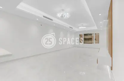 Apartment - 2 Bedrooms - 3 Bathrooms for sale in West Porto Drive - Porto Arabia - The Pearl Island - Doha