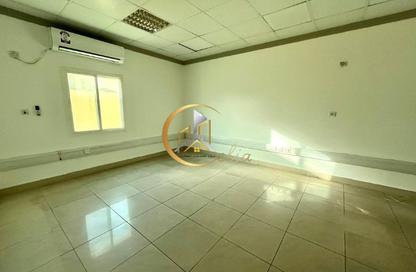 Office Space - 7+ Bedrooms - 2 Bathrooms for rent in Barzan Compound - New Salata - Salata - Doha
