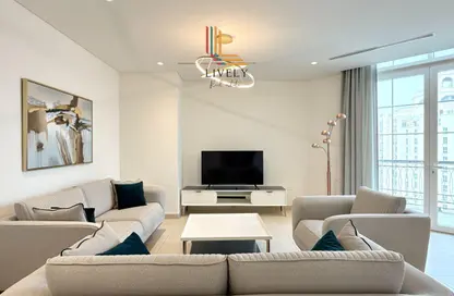 Apartment - 2 Bedrooms - 4 Bathrooms for rent in Floresta Gardens - Floresta Gardens - The Pearl Island - Doha