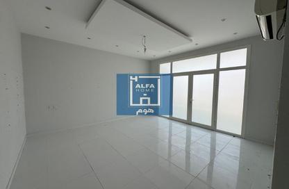 Villa - 5 Bedrooms - 6 Bathrooms for rent in Al Kharaitiyat - Al Kharaitiyat - Al Kharaitiyat - Umm Salal Mohammed