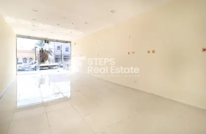 محل تجاري - استوديو - 1 حمام للايجار في منطقة مويثر - الريان - الدوحة