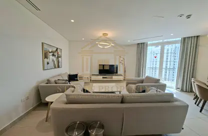 Apartment - 2 Bedrooms - 3 Bathrooms for rent in Floresta Gardens - Floresta Gardens - The Pearl Island - Doha