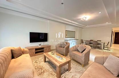 Apartment - 1 Bedroom - 2 Bathrooms for rent in Tower 24 - Porto Arabia - The Pearl Island - Doha