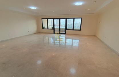Apartment - 3 Bedrooms - 4 Bathrooms for rent in West Porto Drive - Porto Arabia - The Pearl Island - Doha
