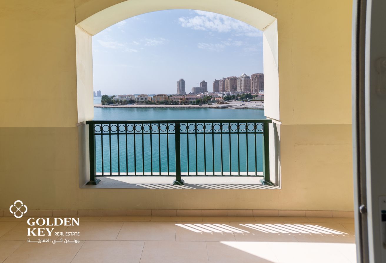 Luxury 2BR Chalet with Balcony | Full Sea View