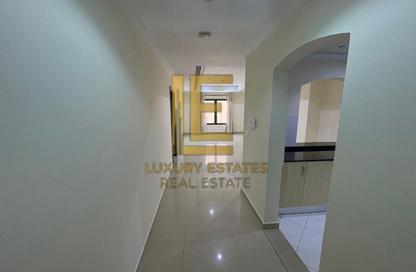 Apartment - 1 Bedroom - 2 Bathrooms for rent in Tower 13 - Porto Arabia - The Pearl Island - Doha Apartment - 1 Bedroom - 2 Bathrooms for rent in Tower 13 - Porto Arabia - The Pearl Island - Doha