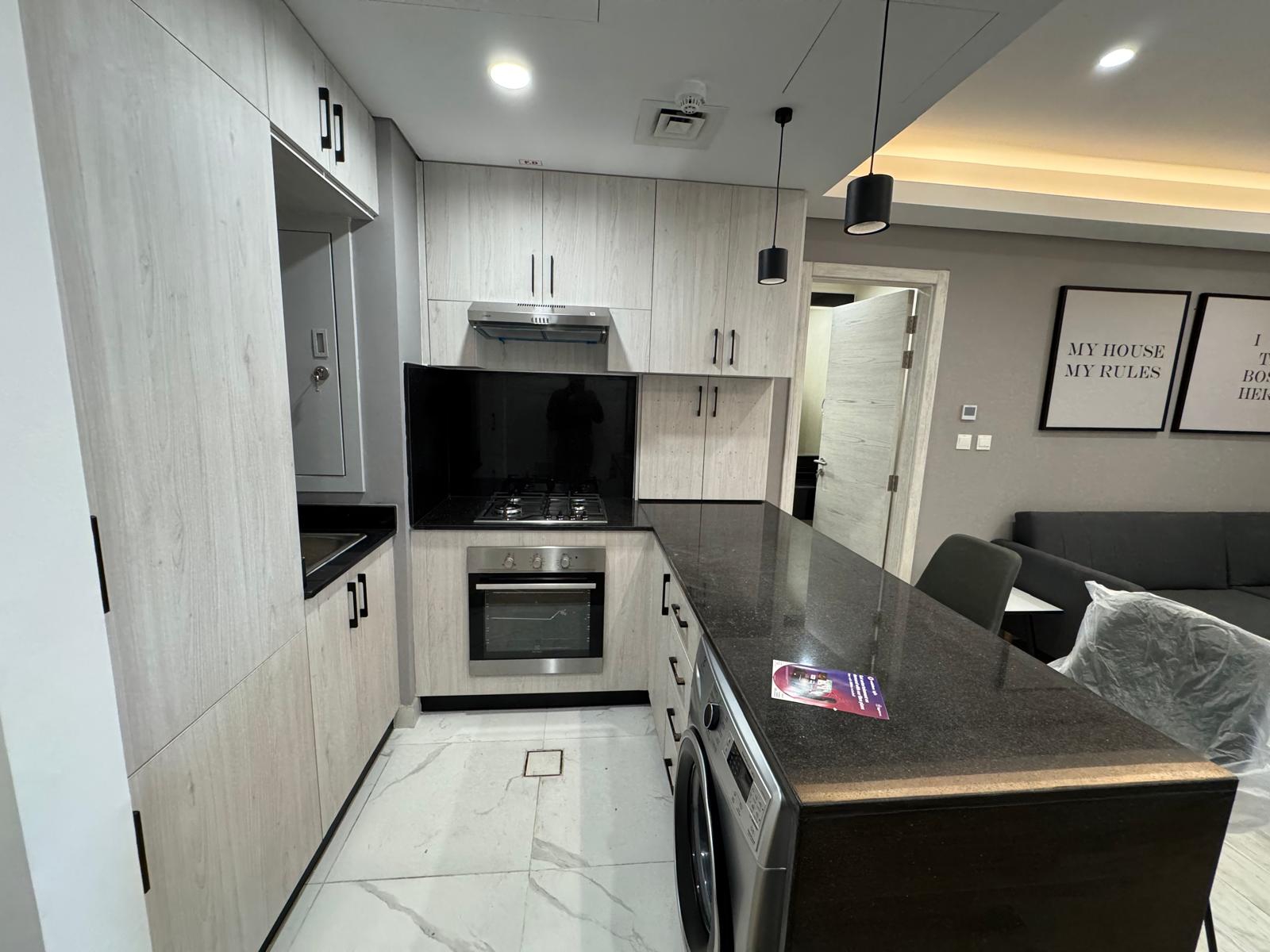 BRAND NEW 1BEDROOM FULLY FURNISHED WITH BALCONY thumbnail 4