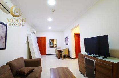 Apartment - 1 - 1 for rent in Umm Ghuwailina 4 - Umm Ghuwailina - Doha