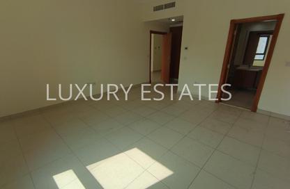 Apartment - 1 Bedroom - 2 Bathrooms for rent in West Porto Drive - Porto Arabia - The Pearl Island - Doha
