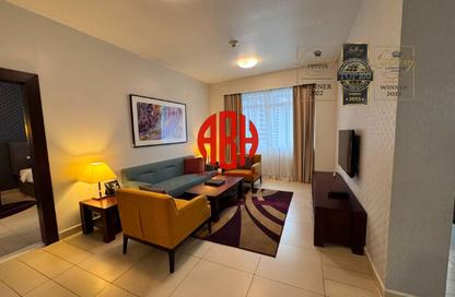 Apartment - 1 Bedroom - 2 Bathrooms for rent in West Bay Tower - West Bay - West Bay - Doha