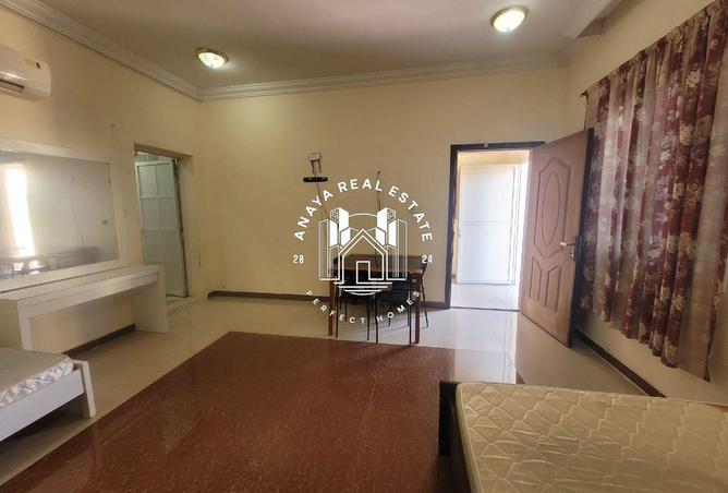 1032400 - Property Image 3