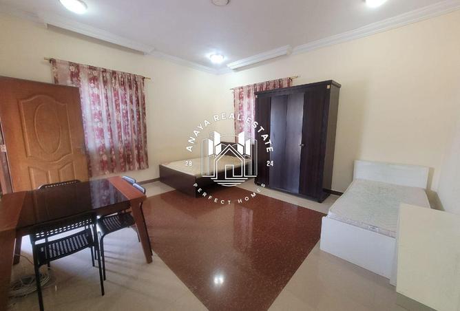 1032400 - Property Image 2