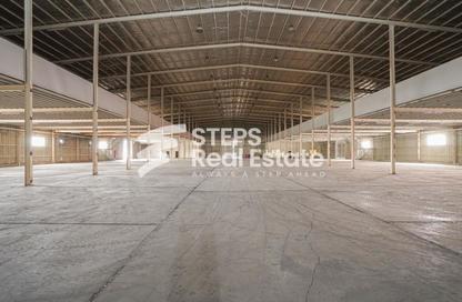 Warehouse - Studio - 1 for rent in Industrial Area 4 - Industrial Area - Industrial Area - Doha