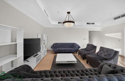 Apartment - 2 Bedrooms - 3 Bathrooms for rent in West Porto Drive - Porto Arabia - The Pearl Island - Doha