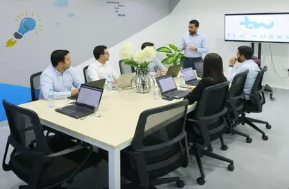 مساحات مكتبية - غرفة نوم - 5 حمامات للايجار في الطريق الدائري الثالث - السد - الدوحة