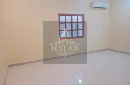 Apartment - 1 - 1 for rent in Izghawa - Izghawa - Doha