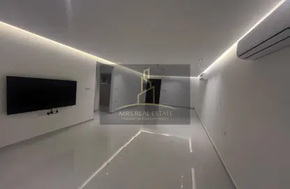 Apartment - 3 Bedrooms - 4 Bathrooms for rent in Old Airport Residential Apartments - Old Airport Road - Doha