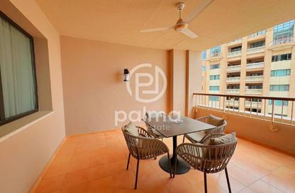 Apartment - 2 Bedrooms - 3 Bathrooms for rent in East Porto Drive - Porto Arabia - The Pearl Island - Doha