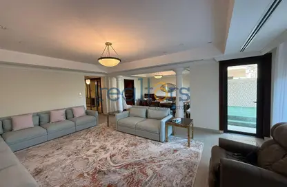 Townhouse - 4 Bedrooms - 5 Bathrooms for sale in East Porto Drive - Porto Arabia - The Pearl Island - Doha