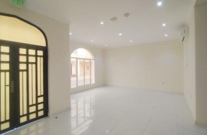 Villa - 6 Bedrooms - 4 Bathrooms for rent in Umm Salal Ali - Umm Salal Ali - Doha