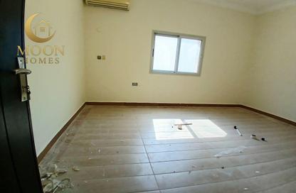 Apartment - 2 Bedrooms - 2 Bathrooms for rent in Al Nasr Street - Al Nasr - Doha