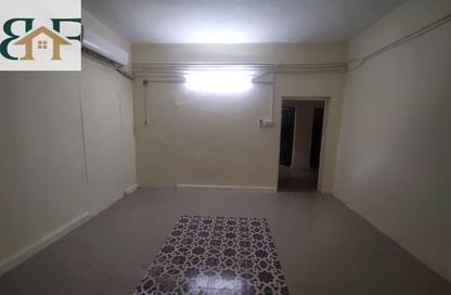 Apartment - Studio - 1 Bathroom for rent in Umm Ghwailina Comm - Umm Ghuwalina - Umm Ghuwailina - Doha