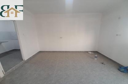 Apartment - Studio - 1 Bathroom for rent in Umm Ghwailina Comm - Umm Ghuwalina - Umm Ghuwailina - Doha