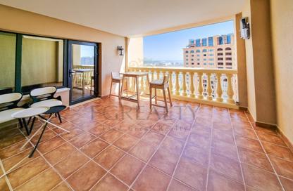 Apartment - 2 Bedrooms - 3 Bathrooms for rent in East Porto Drive - Porto Arabia - The Pearl Island - Doha