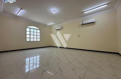 Villa - 5 - 4 for rent in Ain Khalid Gate - Ain Khaled - Doha Villa - 5 - 4 for rent in Ain Khalid Gate - Ain Khaled - Doha