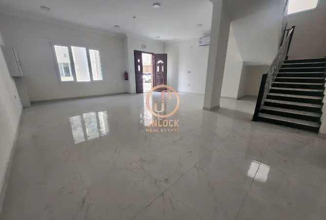 63310830 - Property Image 2