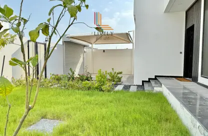 فيلا - 5 غرف نوم - 7 حمامات للايجار في الثمامة - الثمامة - الدوحة