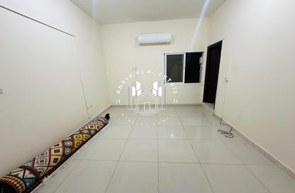 Villa - Studio - 1 Bathroom for rent in Wadi Al Markh - Muraikh - AlMuraikh - Doha