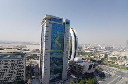 Apartment - 1 Bedroom - 2 Bathrooms for rent in Lusail Marina Heights - Marina District - Lusail