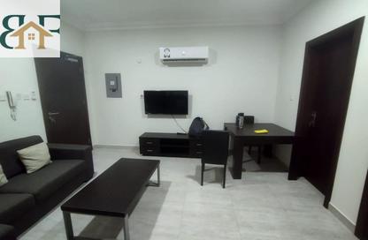 Apartment - 1 - 2 for rent in Umm Ghwailina Comm - Umm Ghuwalina - Umm Ghuwailina - Doha