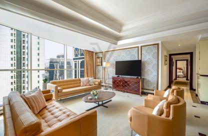 Hotel Apartments - 3 Bedrooms - 4 Bathrooms for rent in West Bay - West Bay - Doha