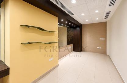 Shop - Studio - 2 Bathrooms for rent in West Bay Tower - West Bay - West Bay - Doha